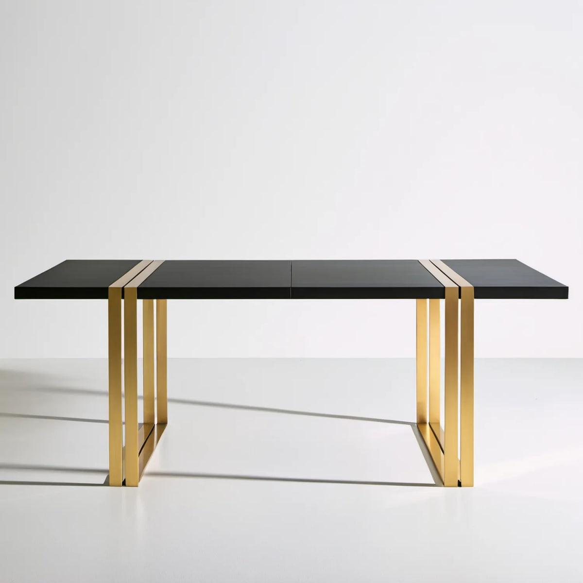 Prostokątny stół do jadalni 180 x 90 x 75 cm, czarny blat MDF, złota stalowa podstawa